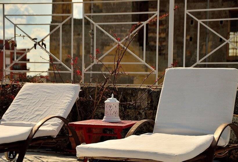 تختخواب و صبحانه Azzurretta Guest House