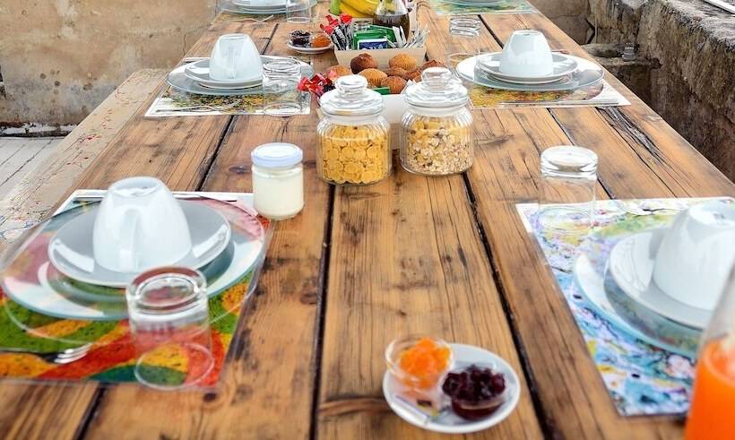 تختخواب و صبحانه Azzurretta Guest House