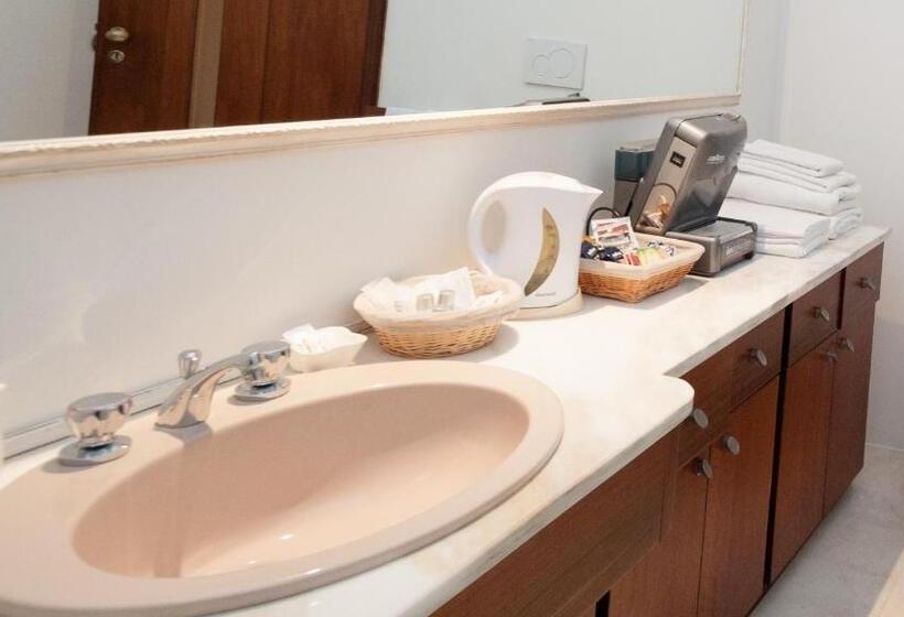 تختخواب و صبحانه Villa Magnolia Luxury Suites