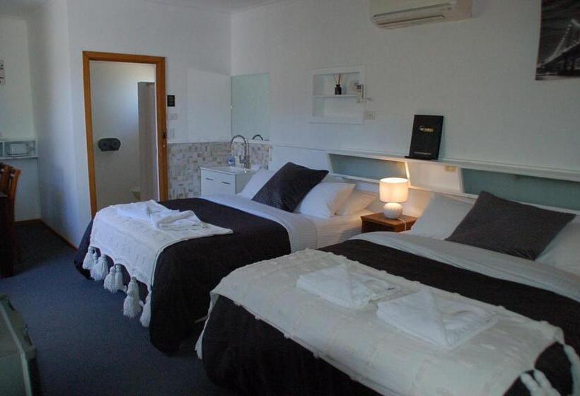 Calder Motel