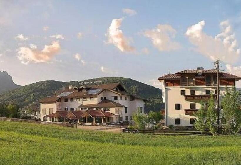 هتل Alpenrose Wellness