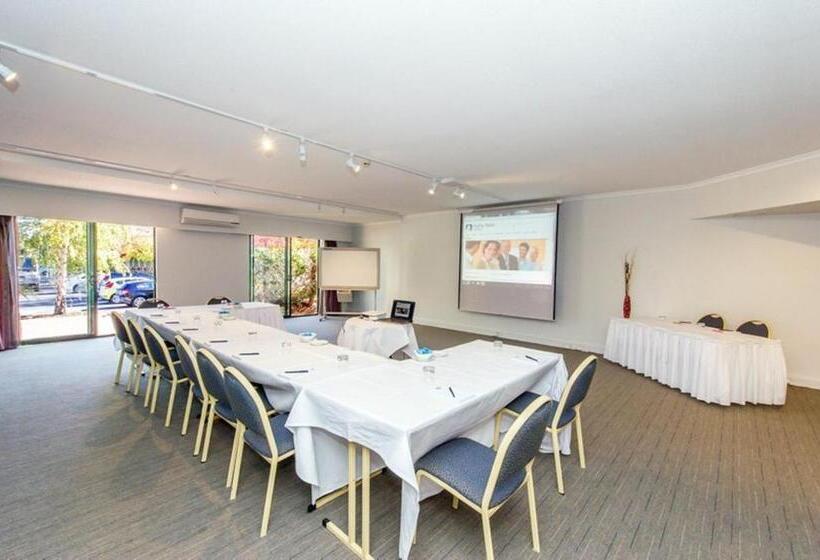 Alpha Hotel Canberra