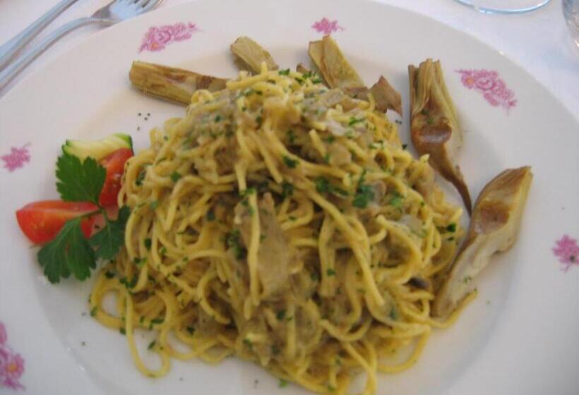 هتل Del Parco Ristorante Loris