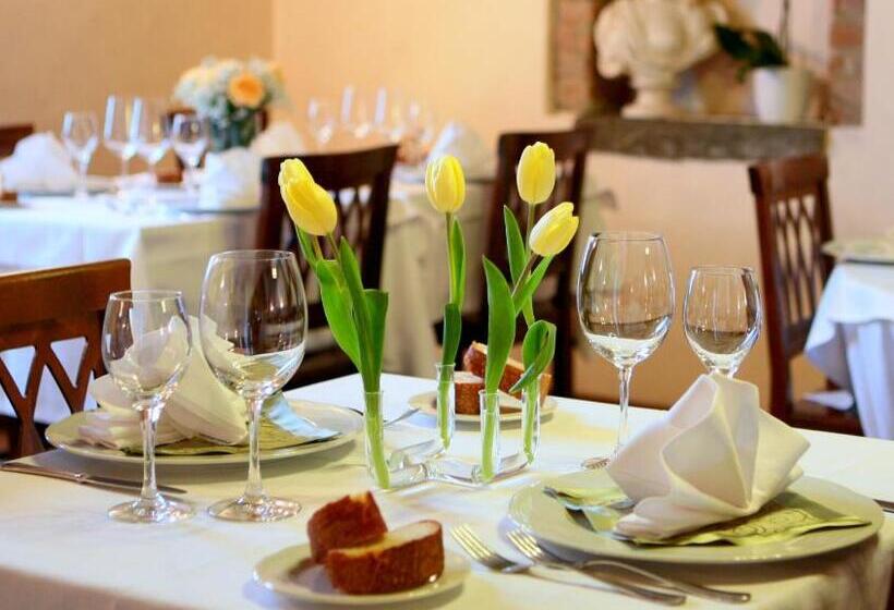 酒店 Ristorante La Bettola