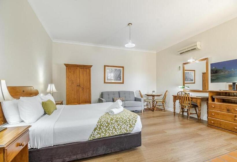 مُتل Ballina Heritage Inn