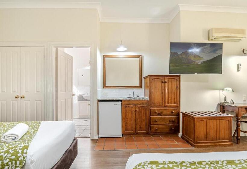 مُتل Ballina Heritage Inn