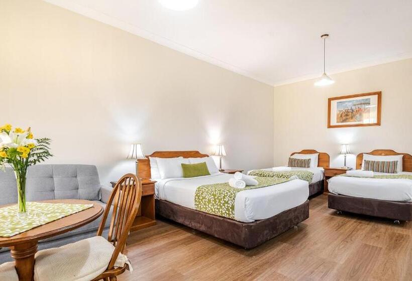 مُتل Ballina Heritage Inn