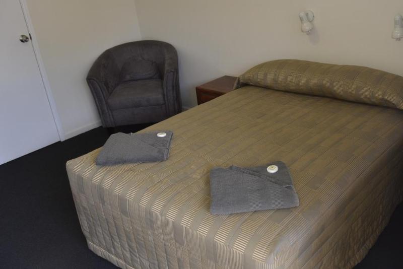 مُتل Charleville Waltzing Matilda Motor Inn