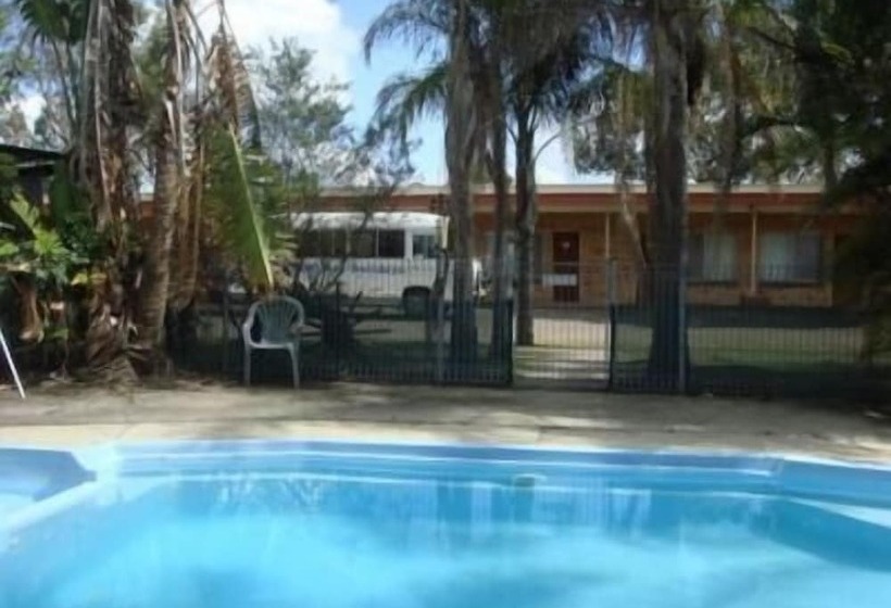 فندق على الطريق Hilldrop Motor Inn