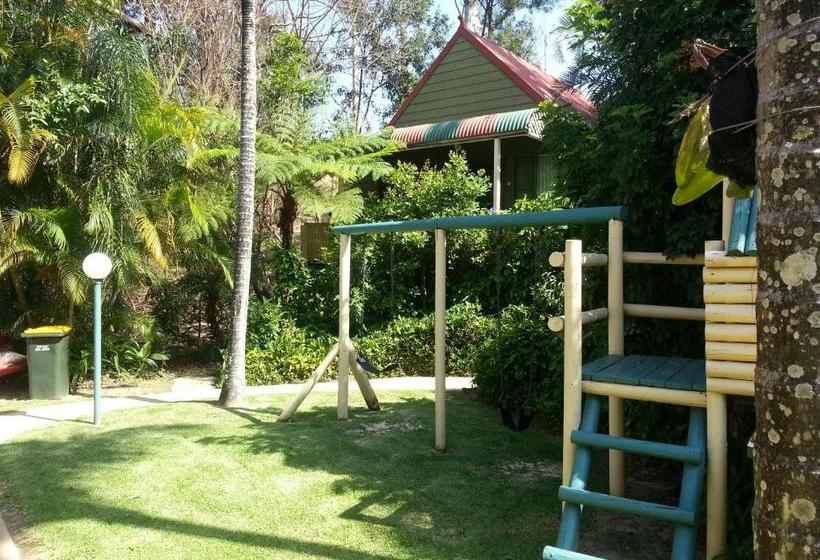 مُتل Tropic Oasis