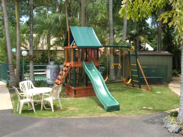 مُتل Tropic Oasis