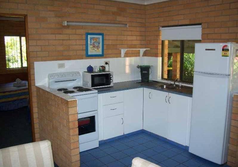 مُتل Tropic Oasis