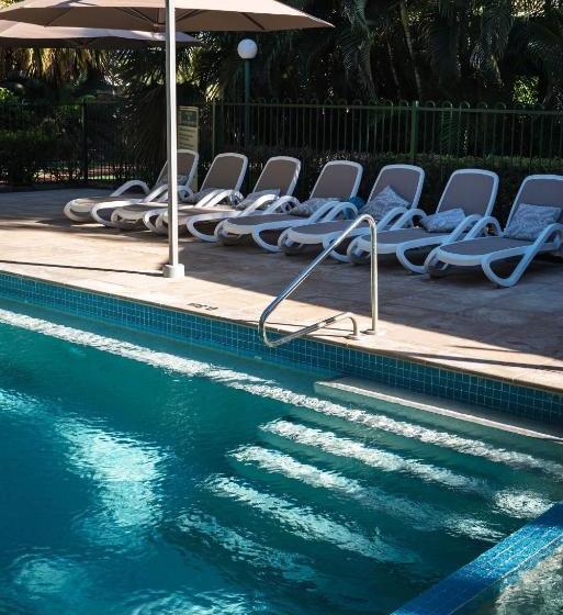 منتجع Cocos Beach Bungalows
