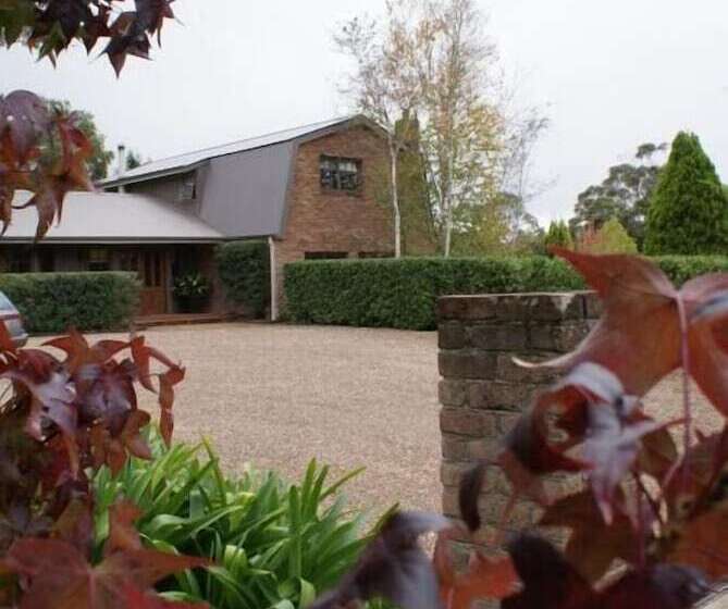 Yallambee B&b