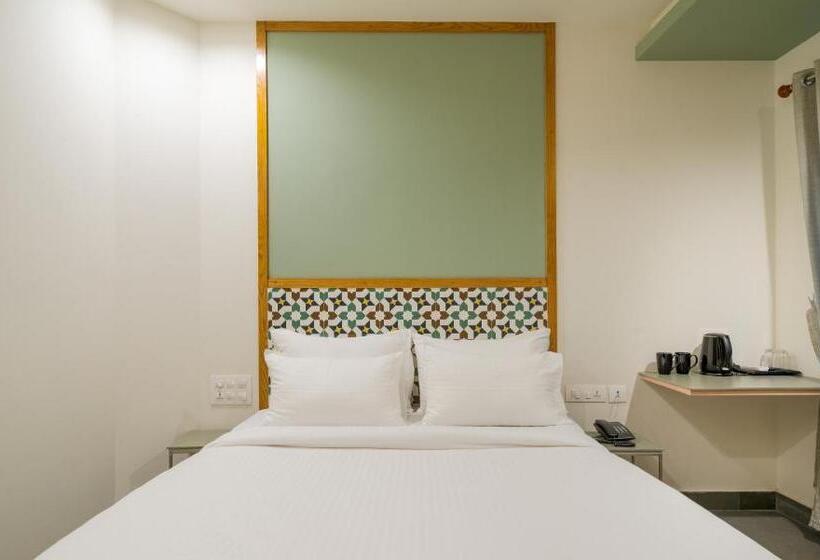 Hotell Aryaas Regent