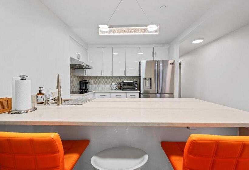 هتل Upper East Side Luxury 3br 2b 1700 Square Feet