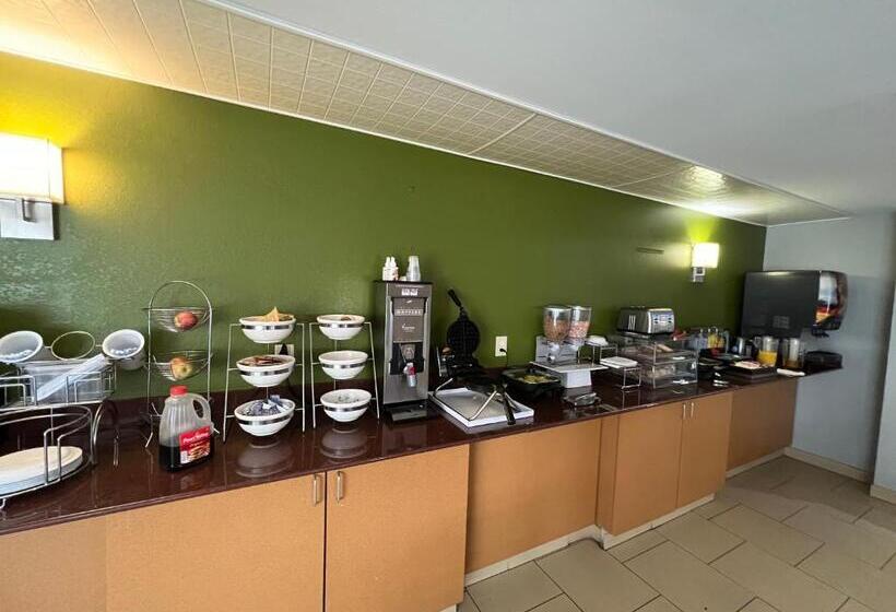 هتل Welcome Inn & Suites East Chase/pike Road