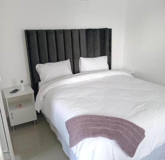 ペンション The Irenic Massage Spa And Bnb