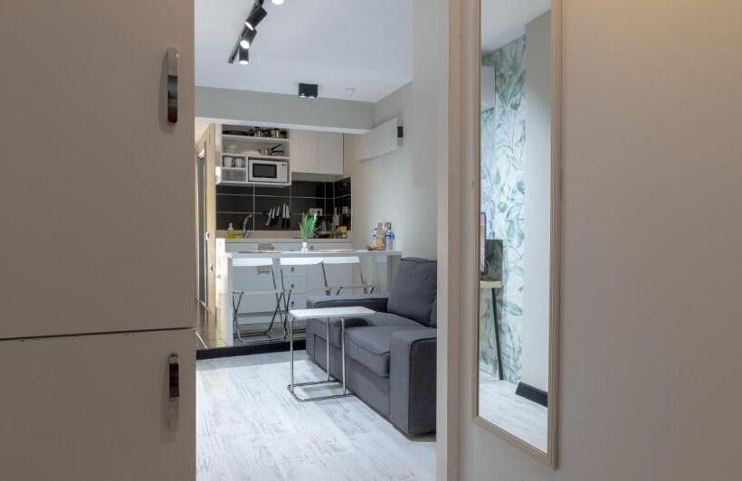 Alex Suites Lara