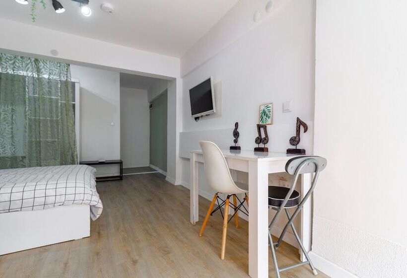 Alex Suites Lara