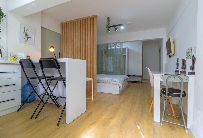 Alex Suites Lara