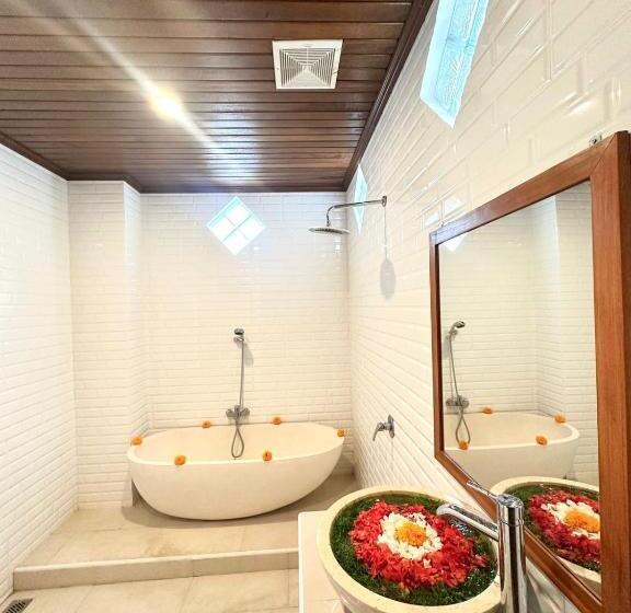 Bed and Breakfast Bupon House Cempaka Room