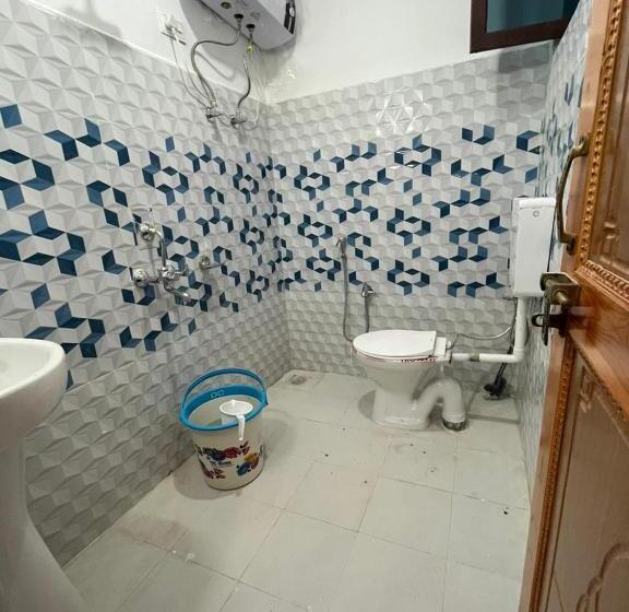 مبيت وإفطار The Alpine Kargil Guest House