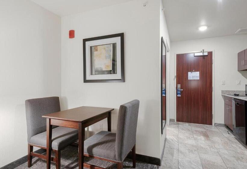 Cobblestone Hotel & Suites   Russells Point At Indian Lake