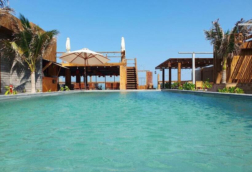 هتل Chavi Beach Coffee And Homestay