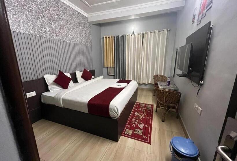 فندق Devoy Inn By Namastexplorer