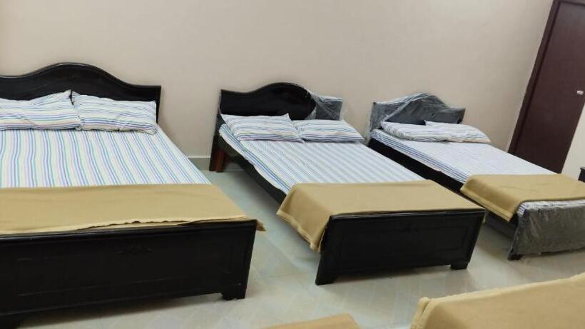 هتل Kumaragam Resorts