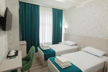 هتل Mercuri Meridian