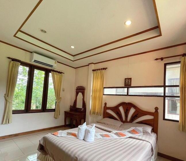 בית מלון כפרי Mj Gargen View เรือนหลวงรีสอร์ท