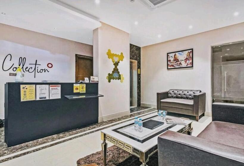 Hotel Veridian 100 Meter From Sahara Hospital Gate No 3