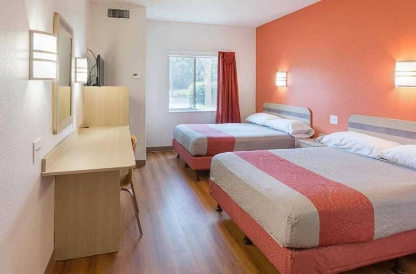 Motel 6