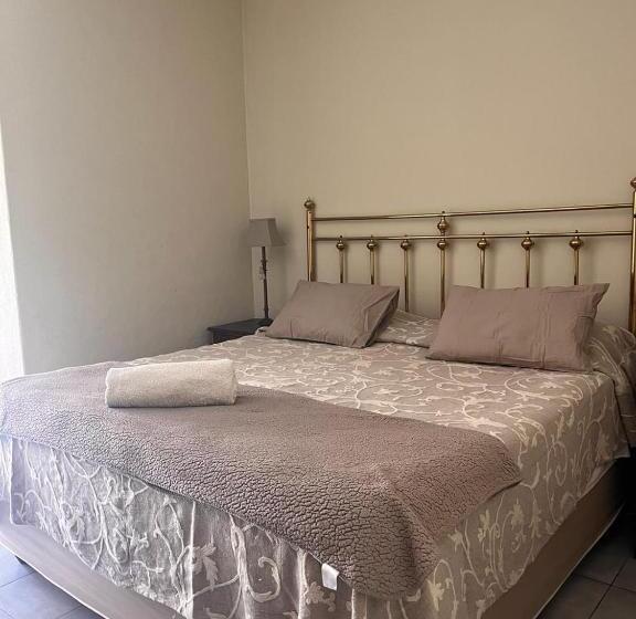 پانسیون 161 Blenheim Rd