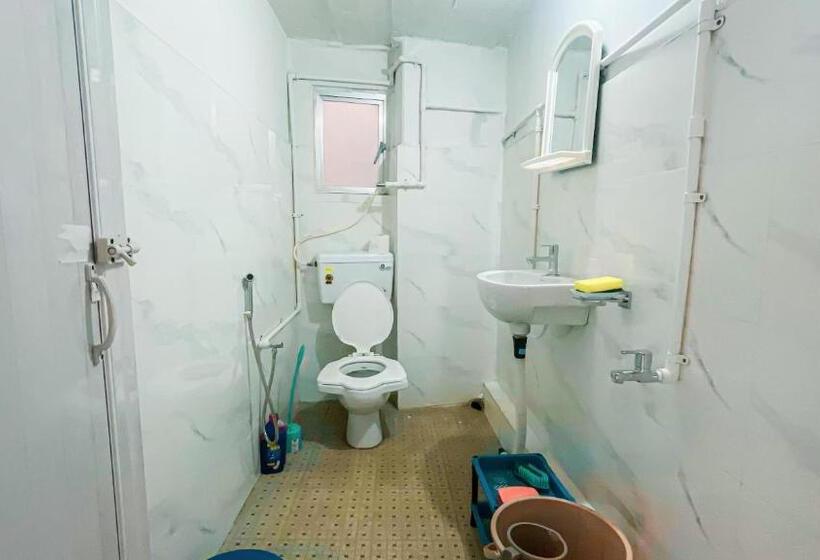 پانسیون Aizawl Homestay