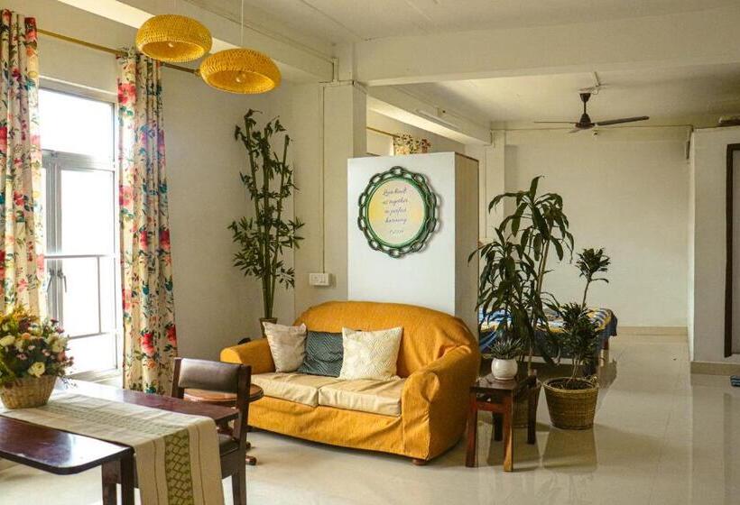پانسیون Aizawl Homestay