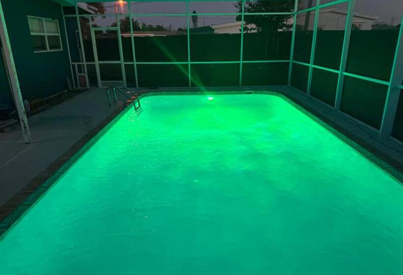 بنسيون Beautiful Pool House Port Charlotte