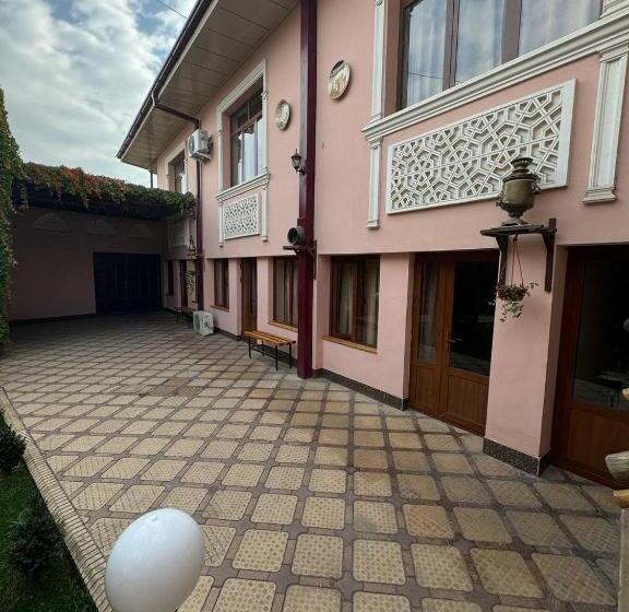 بنسيون Siyob Guest House &