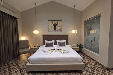 River Estates Luxury Resort & Spa