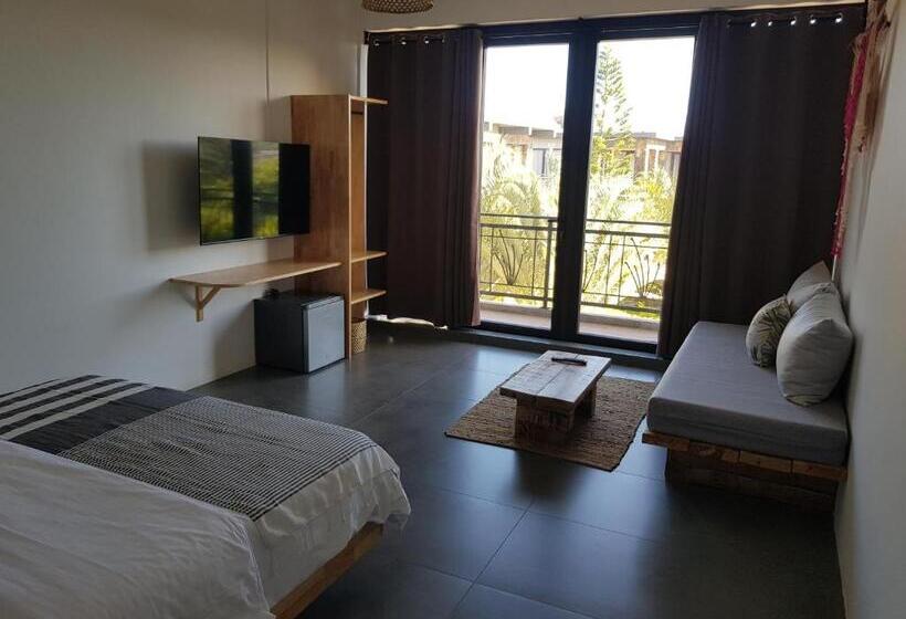 تختخواب و صبحانه Villas Rocher Junior Suite 3b