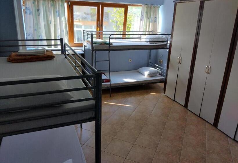 Hostel Varna Botanika