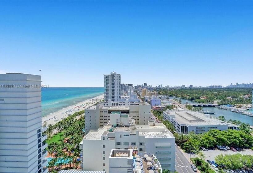 בית מלון כפרי Fontainebleau Miami Beach