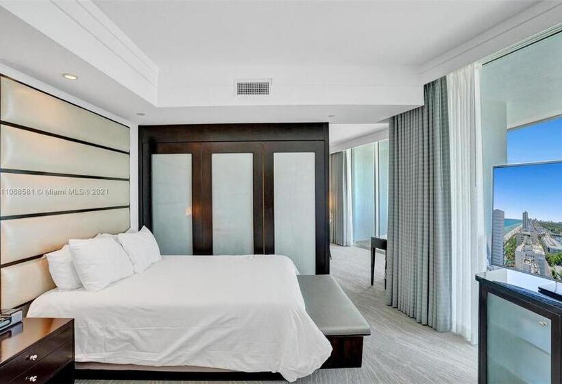 هتل Fontainebleau Miami Beach