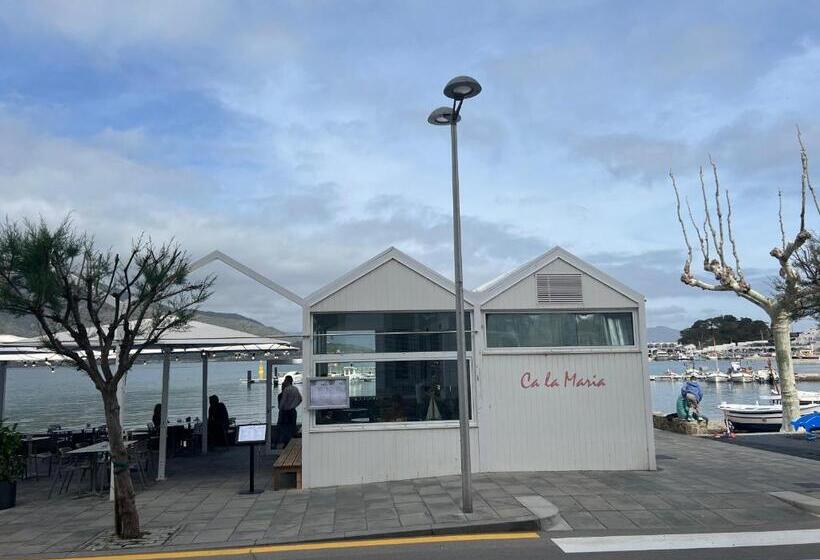 هتل Hostal Sol I Sombra