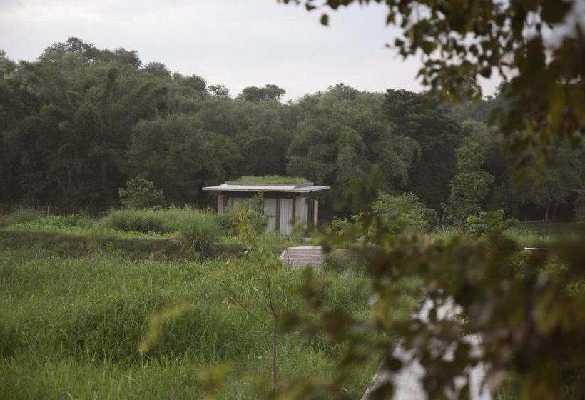 호텔 Jaadooghar Stays, Earth Friendly Stay, Chandigarh