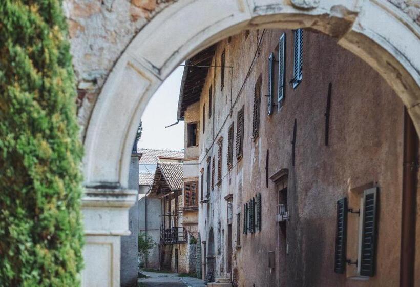 Отель Langenmantel Historic Suites
