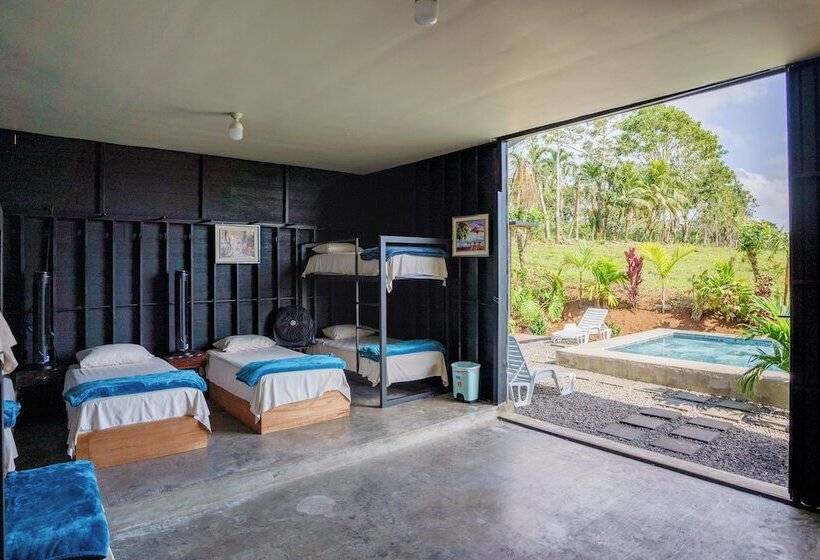 호텔 Root Wellness Arenal