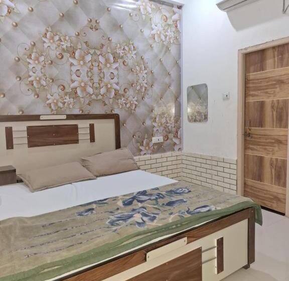 Hotel Shree Ram Krishna Dham